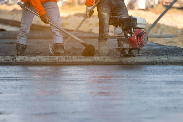 Best Concrete Driveway Installation in Gibraltar, MI